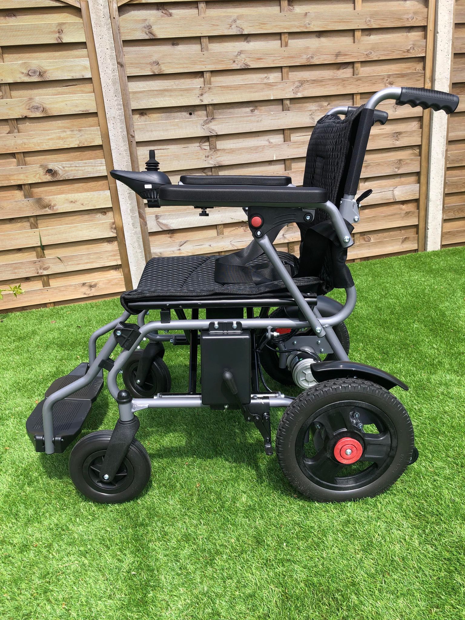 EeZeeGo-Freeline Lightweight Folding Electric Wheelchair - Image 2
