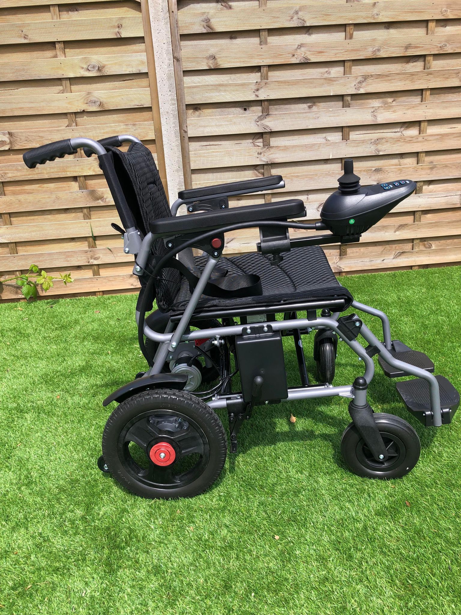 EeZeeGo-Freeline Lightweight Folding Electric Wheelchair - Image 3